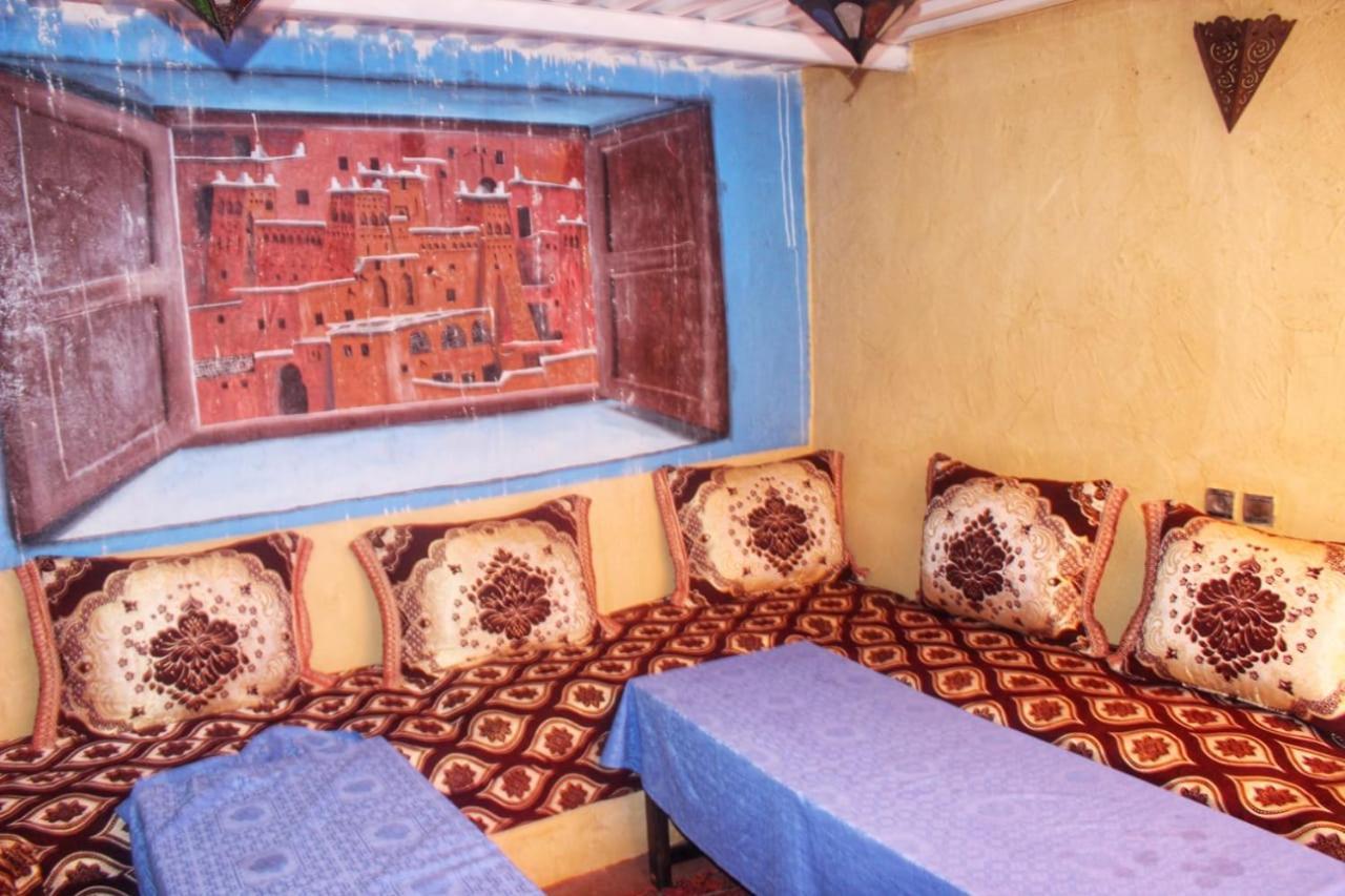 Auberge Et Hotel Les Amis 泰夫劳特 外观 照片